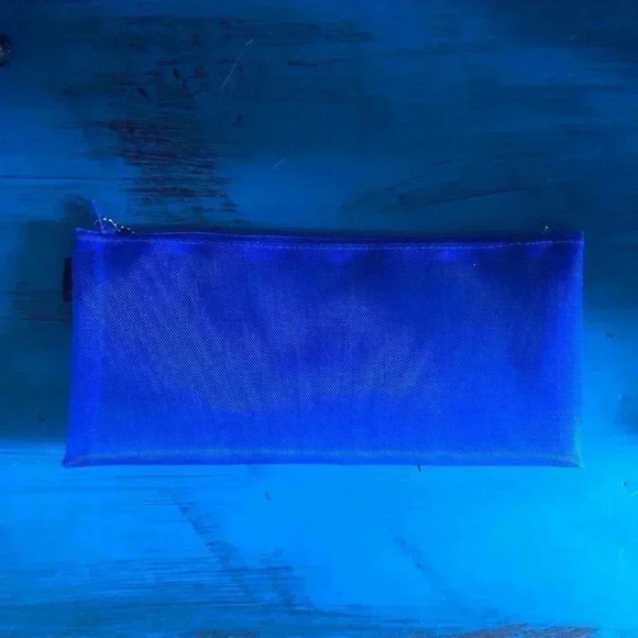 Sam Flax Blue Mesh Zipper Travel Bag NEW - Picture 4 of 5